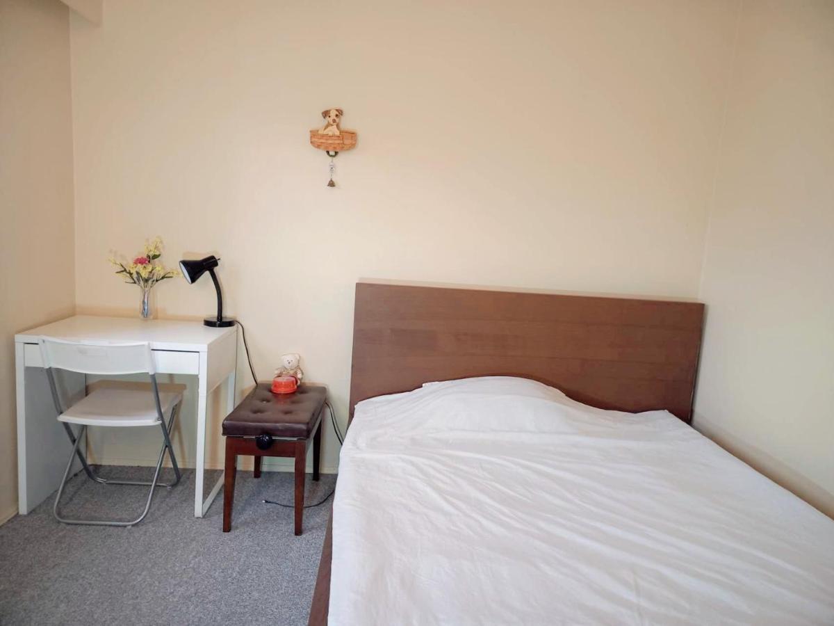Private Room With Queen Bed In Richmond 202 Esterno foto